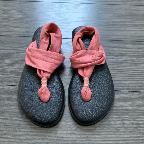 Sanuk Shoes - Sanuk Sandals